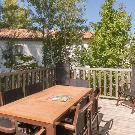 Apartment Le Rouret 2p4p Std *