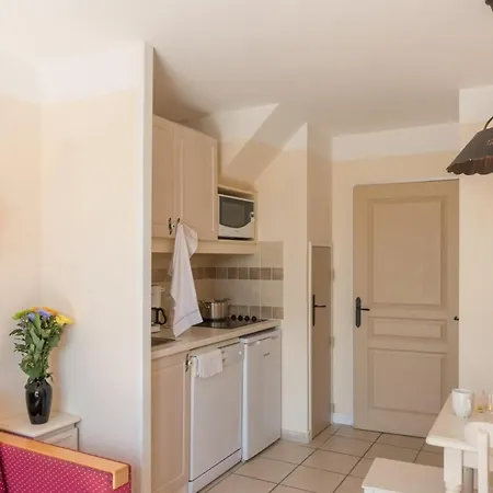 Le Rouret 2p4p Std Apartment