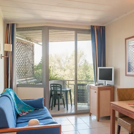 Apartment Le Rouret 2p4p Std