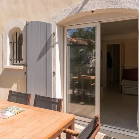 Apartment Le Rouret 2p4p Std *
