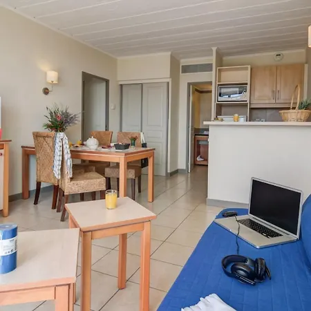 Le Rouret 2p4p Std Apartment